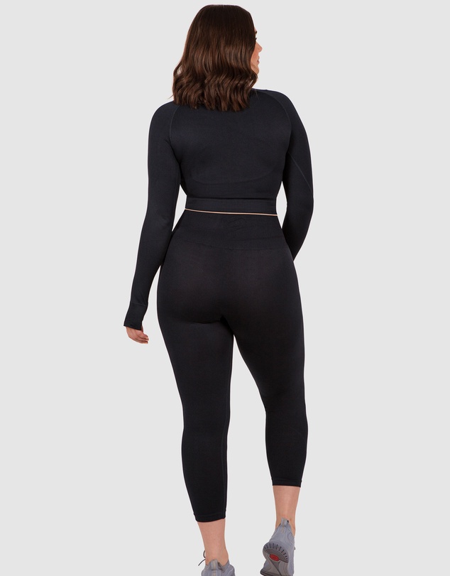 B Free Intimate Apparel - Seamless High Waist 3/4 Capri Leggings