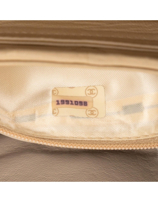 Pre-Loved by Azura Reborn - Pre-Loved CC Quilted Lambskin Tassel Chain Vanity Bag
