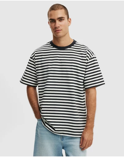 Cotton On - Box Fit T-Shirt