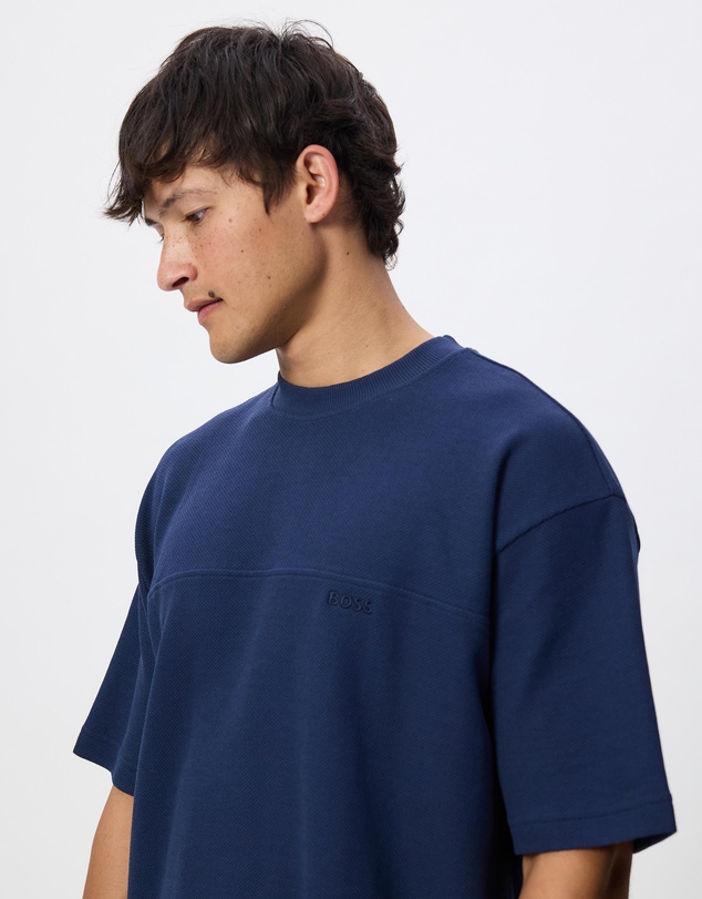 BOSS - Hive Tee