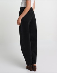 Madison The Label - Cora Barrel Jeans