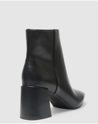SPURR - Eva - ONLINE EXCLUSIVE