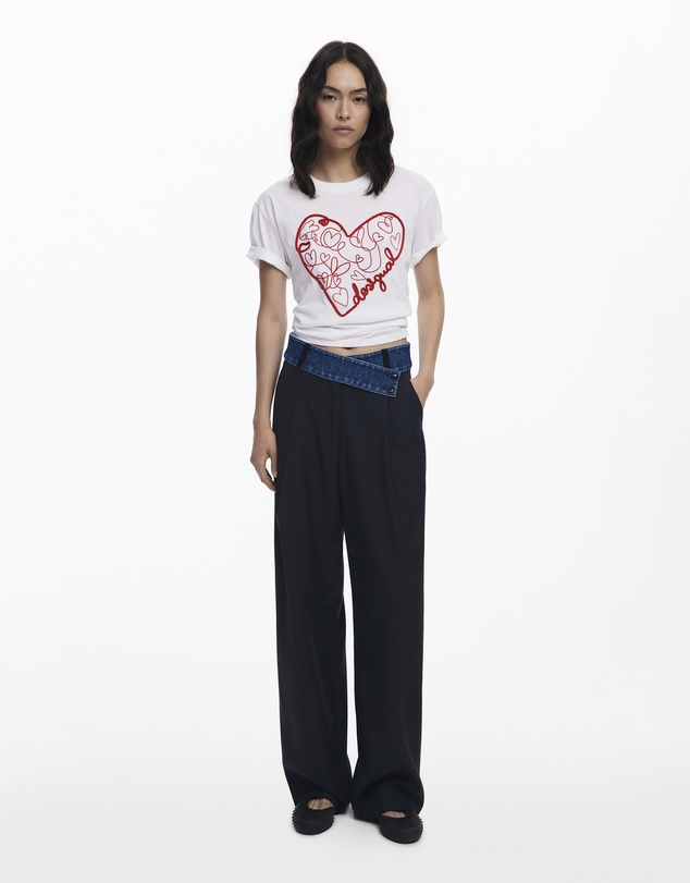 Desigual - T-shirt with embossed hearts