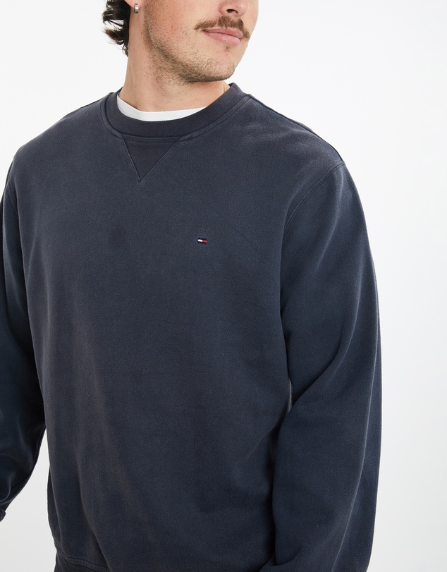 Vintage by The Real Deal - Pre Loved - Vintage Tommy Hilfiger Sweatshirt