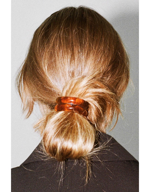 Noah The Label - Double Curve Resin Hair Tie | Amber