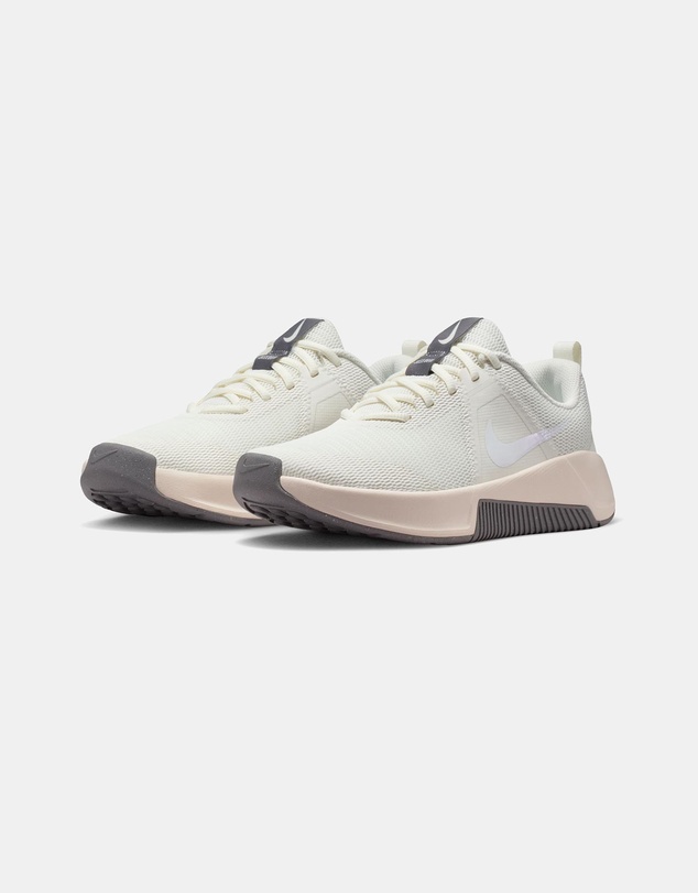 Nike - MC Trainer 3 - Women's