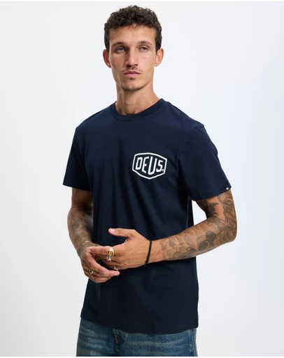 Deus Ex Machina - Camperdown Tee