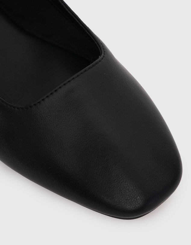 Betts - Mystique Mary Jane Flats
