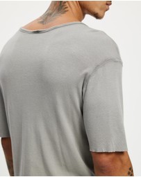 Surrounded By Ghosts - The Onyx Slim Rib Knit T-Shirt
