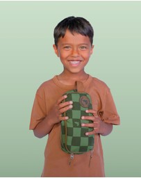 Crywolf - FABLE PENCIL CASE Green Check