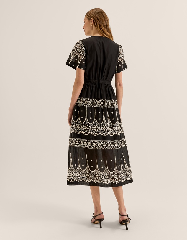 Review - Florida Embroidered Midi Dress