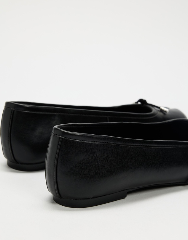 Dazie - Lulu Split Toe Ballet Flats