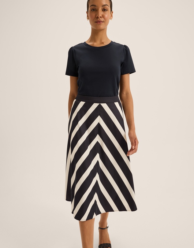 Review - Umbrella Chevron Midi Skirt