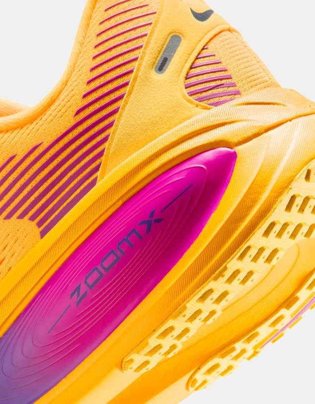 Nike - Vomero 18 - Men's