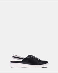 Mia Vita - Bugsy Slip-On - Black