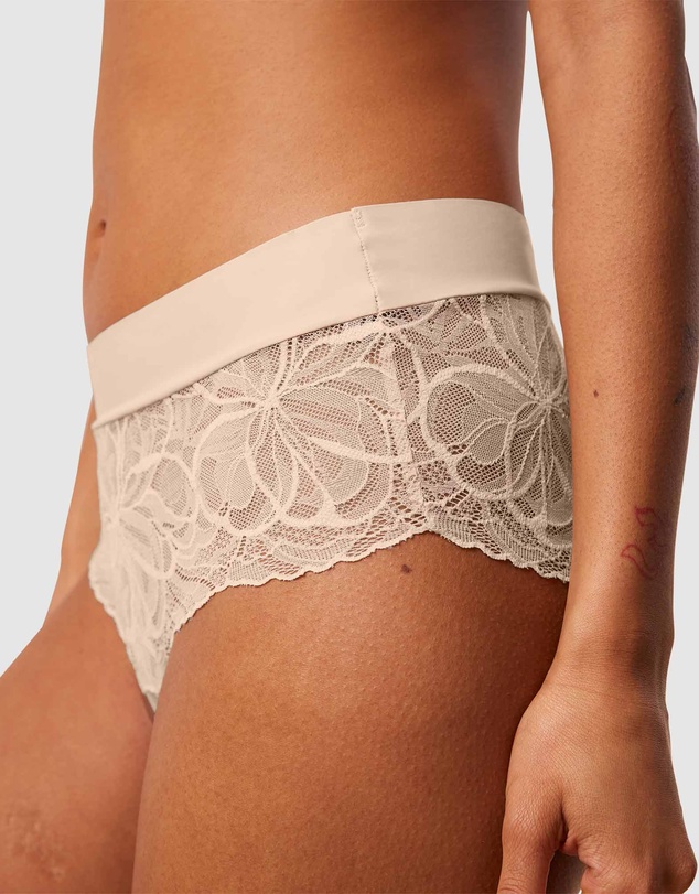 Triumph - Body Make Up Illusion Lace Short