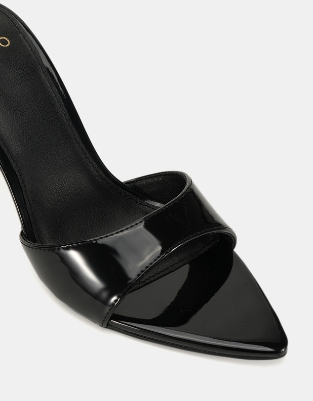 Novo - Yolo Heels