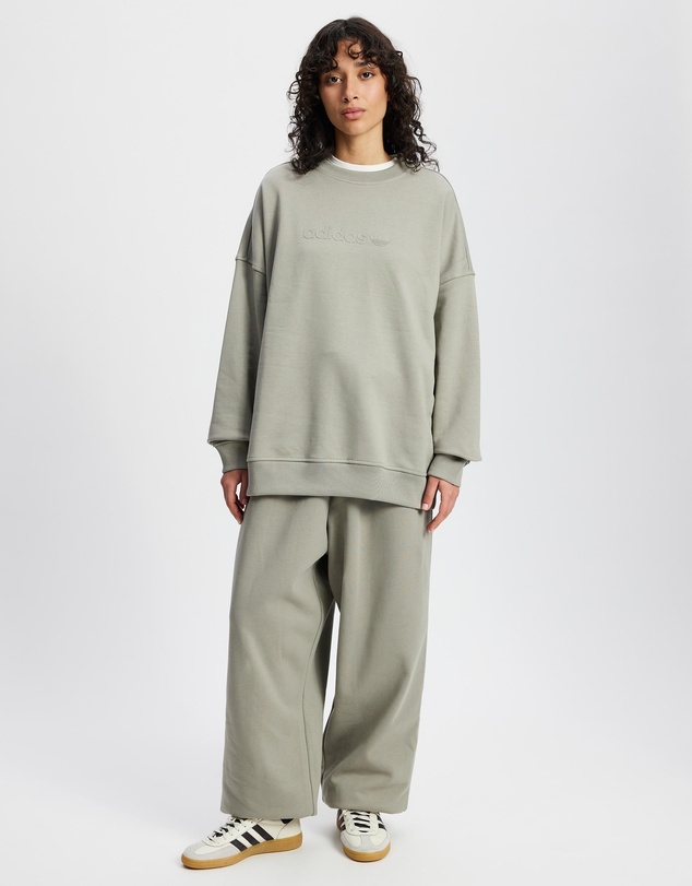 adidas Originals - Essentials Linear Oversized Jogger Pants