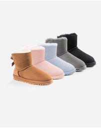 Ozwear Connection Uggs - Ugg Classic Mini Bailey Bow Boots (Water Resistant)