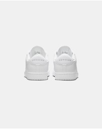 Nike - Jordan Access Court Low - Men's