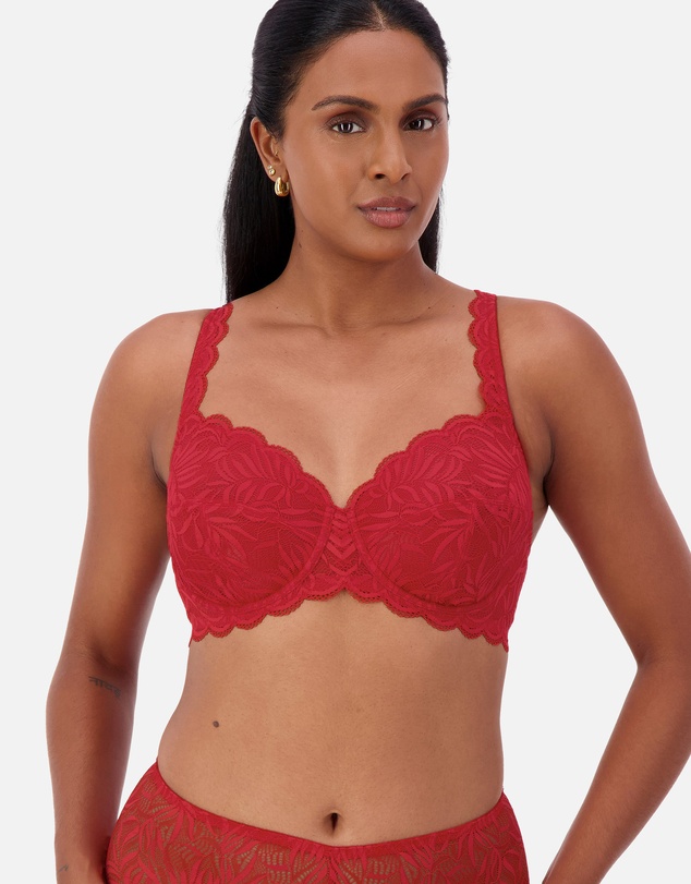 Triumph - Essential Lace Balconette Bra