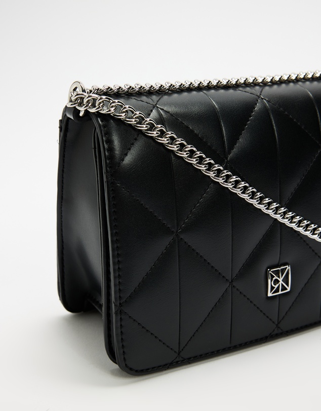 Calvin Klein - Quilted Mini Chain Bag