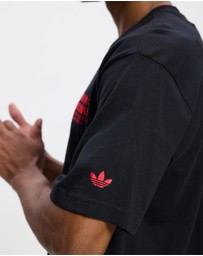 adidas Originals - GFX Varsity Tee