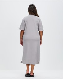 OMM Label - Mother Nature Birthing and Postpartum Nursing Gown