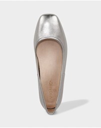Vionic - Orinda Ballet Flat - Pewter Metallic