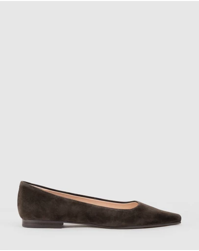 Edward Meller - ELVY Chiselled Flat Pump