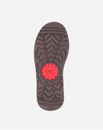 Ozwear Connection Uggs - Ugg Classic Short Boots (Water Resistant)