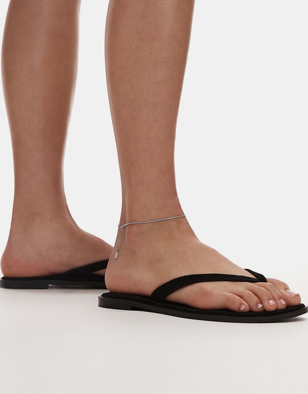 TOPSHOP - Jay Real Suede Toe Thong Flat Sandals