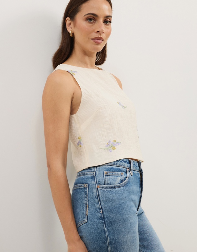 Atmos&Here - Embroidered Shell Top