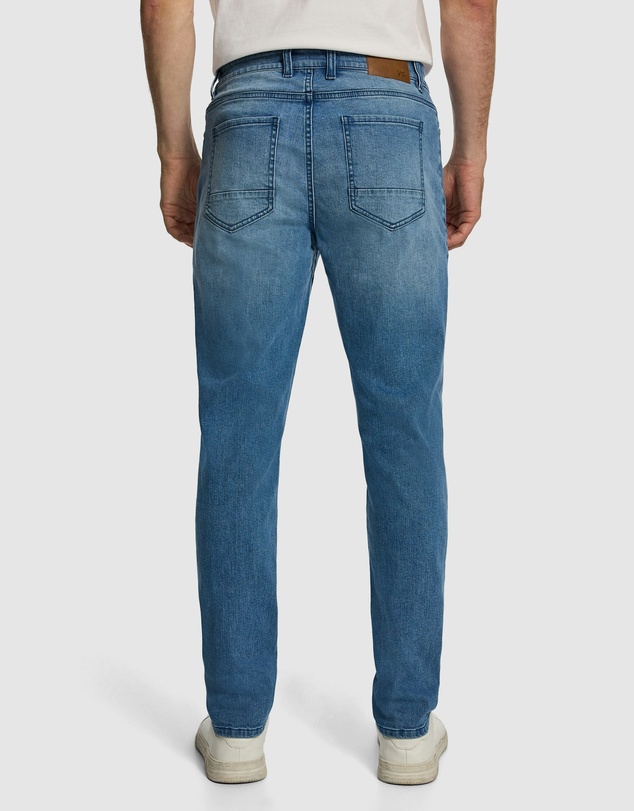 yd. - Duke Slim Jean