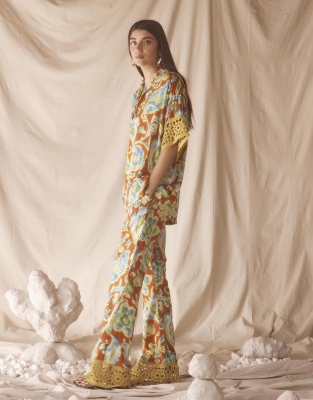 KINGA CSILLA - Brezza Luna Flare