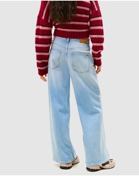 Tommy Jeans - Charlie Loose Leg Jeans