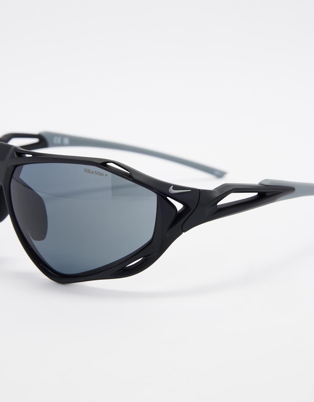 Nike - Sun Zeus Rise IF1120X