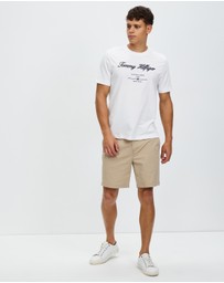 Tommy Hilfiger - Script Logo Tee