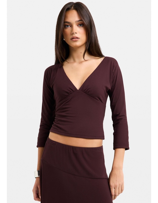 Alice In The Eve - Vivian Deep V Quarter Top