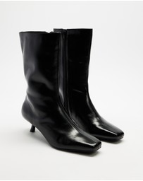 AERE - Maria Leather Kitten Heel Boots