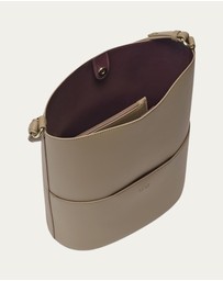 Freja NYC - Tall Tote - ICONIC EXCLUSIVE