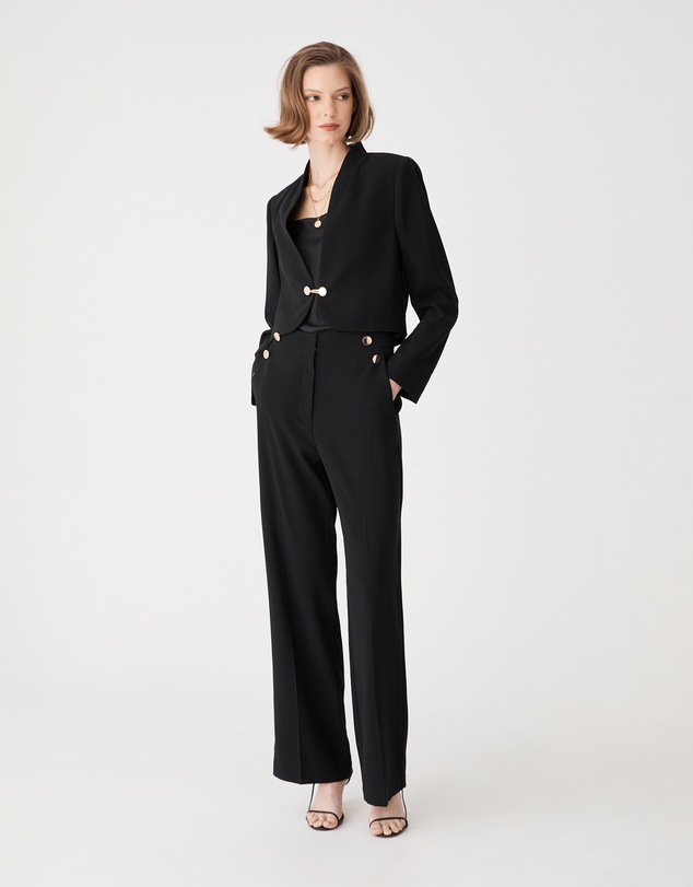 Forcast - Veronica Crop Crepe Jacket