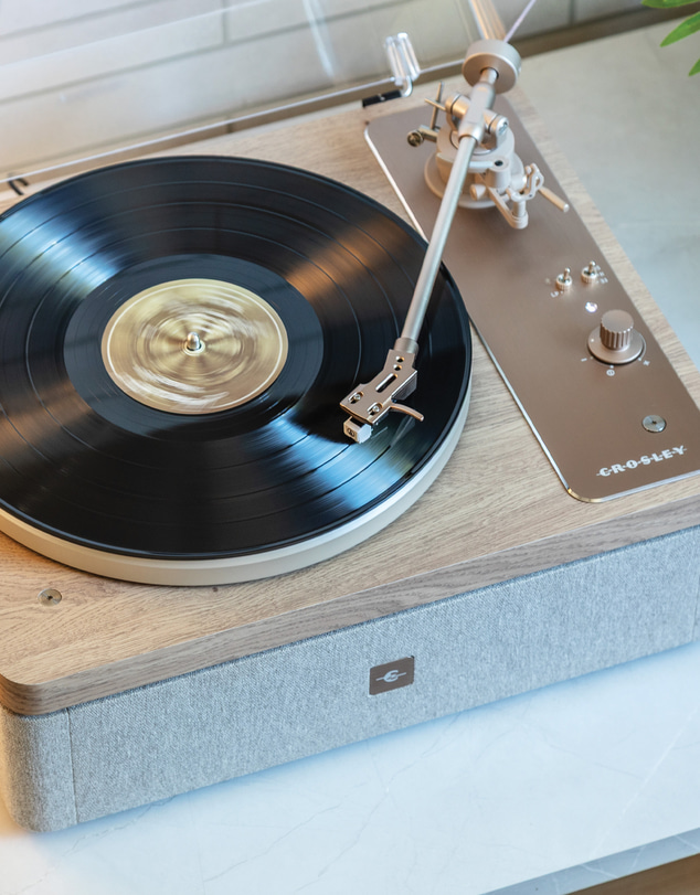 Crosley - Crosley E100 Record Player Shelf System - Natural