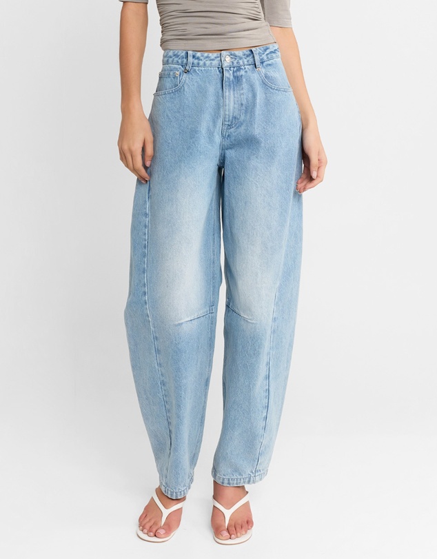 Madison The Label - Cora Barrel Jeans