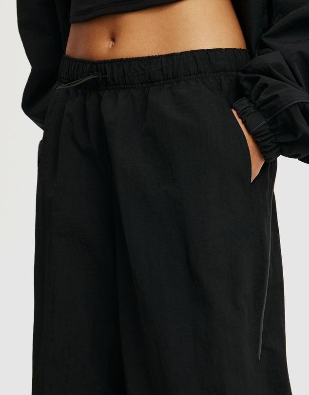 Cotton On Body Active - Off Side Woven Sweatpants