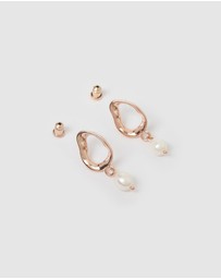 Izoa - Forbidden Earrings