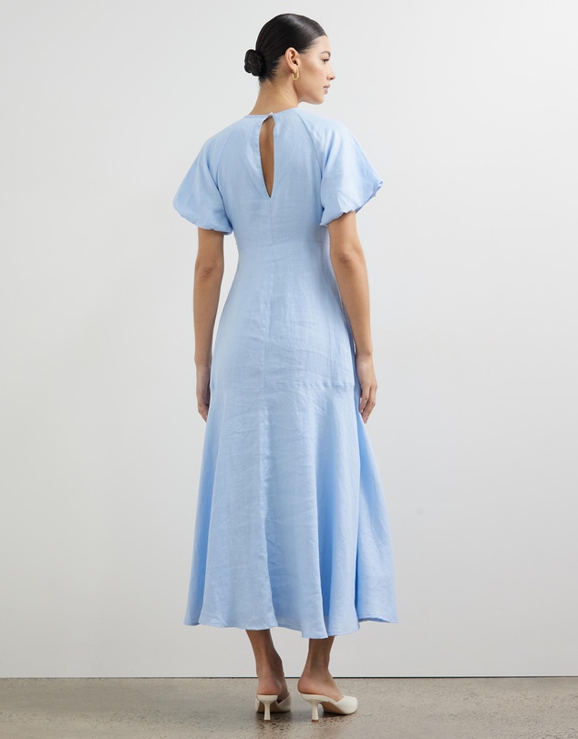 Minima Esenciales - Paityn Linen Maxi Dress