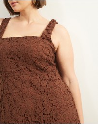 Atmos&Here Curvy - Rio Broderie Lace Midi Dress