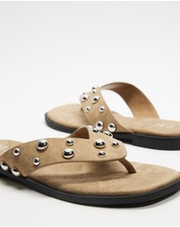 Dazie - Laura Suede Studded Thongs