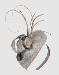 Max Alexander - Pillbox Silver Racing Fascinator